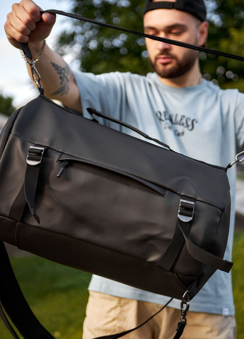 Сумка-рюкзак бочка черная с карманом для обуви 32L на 2 отделения No Brand сумка karimat (261326423)