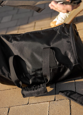 Дорожня сумка бочка mini чорна з карманом для взуття No Brand сумка day s (261326428)