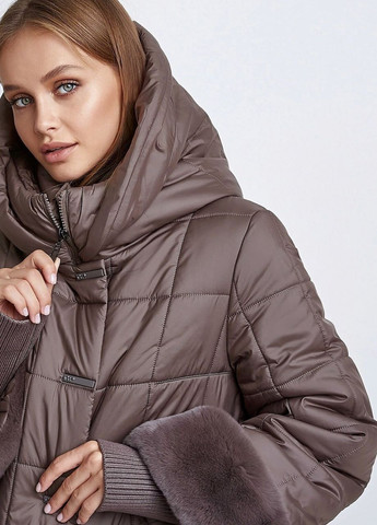 Коричнева зимня пальто на верблюжій шерсті duvetti капучіно Lora