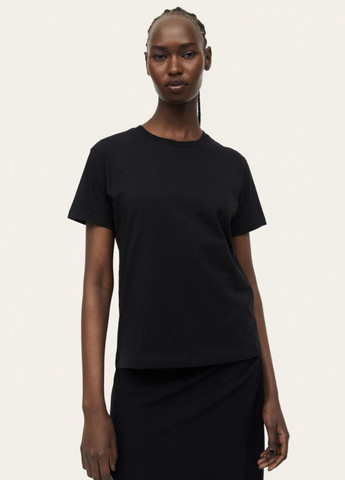 Черная всесезон базовая футболка прямого покроя с коротким рукавом H&M Basic