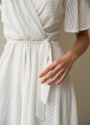 Белое вечернее платье а-силуэт FashionYouWant однотонное