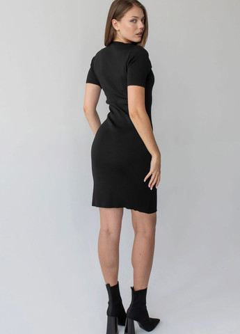 Черное чорна сукня квадратний виріз з коротким рукавом марітель Maritel'