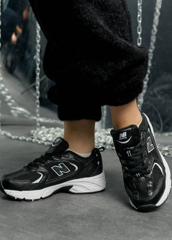 Черные демисезонные кроссовки женские, вьетнам New Balance 530 Black Base White Premium