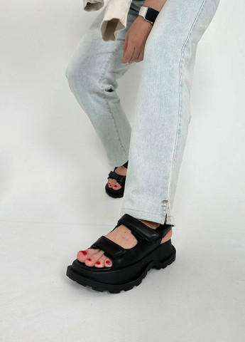 Черные босоножки Vakko на липучке