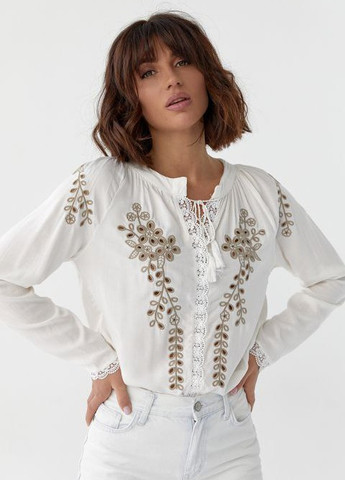 Женская блузка с вышивкой в этническом стиле. No Brand (258699321)
