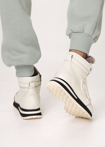 Зимние ботинки зимние молочные кожаные Evromoda
