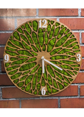 Годинник настінний стильний практичний круглий зі стабілізованим мохом із дерева 50х50х4 см (475804-Prob) Білі цифри Unbranded (271666226)