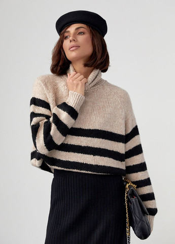 Бежевый зимний вязаный женский свитер в полоску - бежевый Lurex