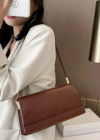 Жіноча класична сумка 5611 рептилія через плече клатч на короткій ручці багет коричнева бордова No Brand (256989676)