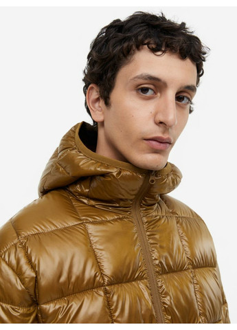 Коричневая демисезонная мужская стеганная куртка regular fit н&м (56200) s коричневая H&M