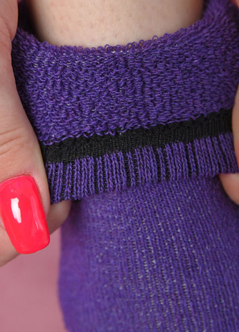 Шкарпетки махрові жіночі фіолетового кольору розмір 37-42 Let's Shop (261762168)