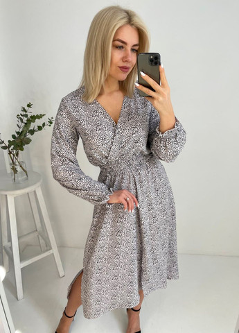 Белое платье с разрезами No Brand