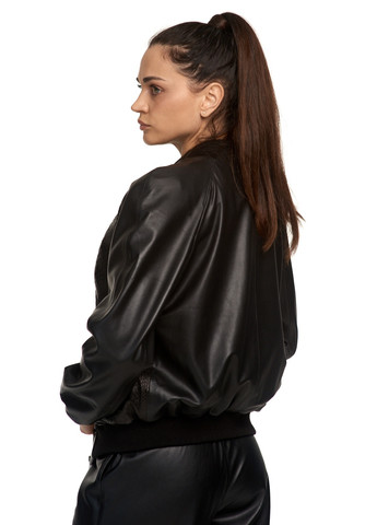 Чорна демісезонна жіноча шкіряна куртка бомбер з пітону натуральна шкіра. весна осінь демісезон fer f7-08 чорна Actors
