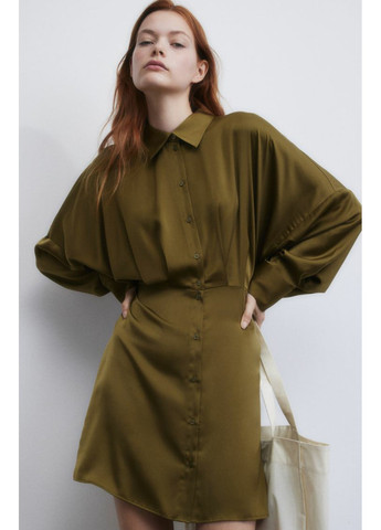Зеленое повседневный женское атласное платье н&м (56116) xs зеленое H&M