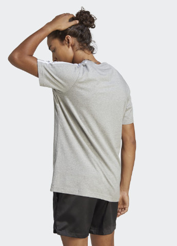 Сіра футболка essentials single jersey 3-stripes adidas