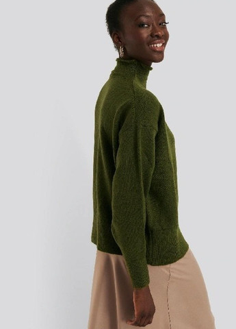 Оливковый свитер NA-KD