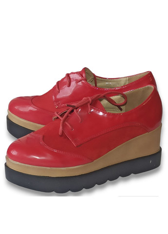 Красные женские повседневные туфли - фото