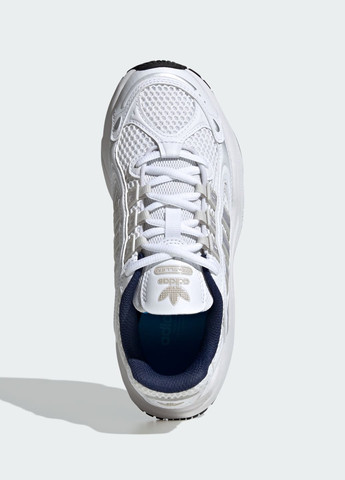 Білі всесезонні кросівки ozmillen adidas