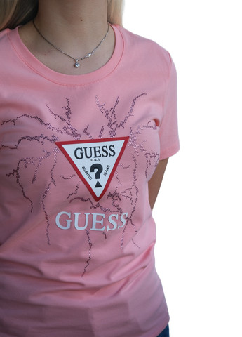 Розовая летняя футболка женская Guess