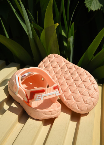 Сандалі дитячі піна для дівчинки персикового кольору Let's Shop (259660848)