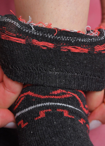 Шкарпетки жіночі з малюнком темно-сірого кольору розмір 36-40 Let's Shop (273176789)