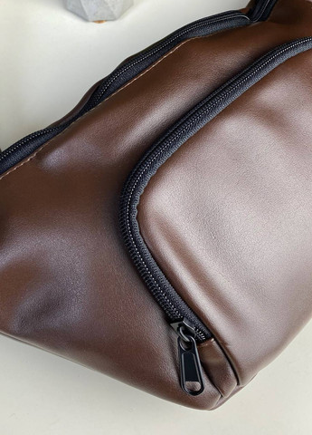 Жіноча коричнева нагрудна сумка сумка бананка слінг Tender SG (258459143)