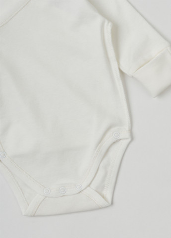 Боді з довгим рукавом на запах молочний KRAKO (258646199)