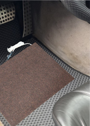 Електричний килимок з підігрівом автомобільний інфрачервоний 55х33см/12W/24V коричневий ковролін Monocrystal (258996250)