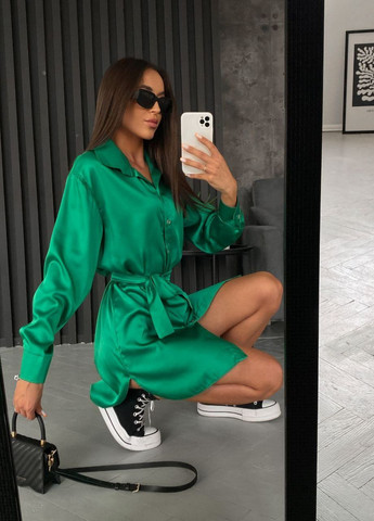 Зеленое повседневный нежное классическое женское платье-рубашка No Brand однотонное
