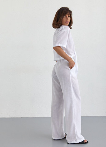 Жіночий літній костюм з брюками та блузкою на зав'язках Lurex (262810284)