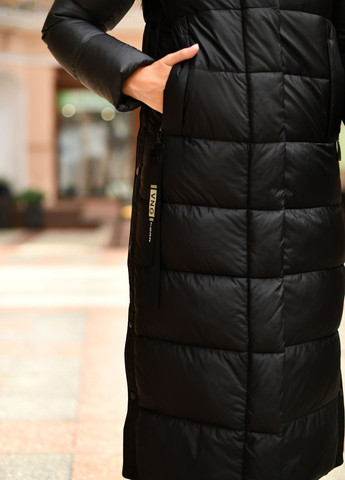 Черное зимнее Женское длинное прямое пальто 80642 Fodarlloy