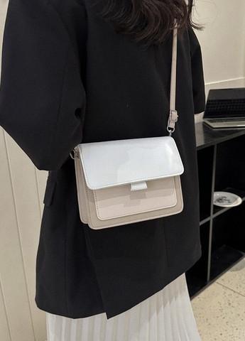 Женская классическая сумочка через плечо кросс-боди на широком ремешке 10165 бежевая No Brand (259262460)