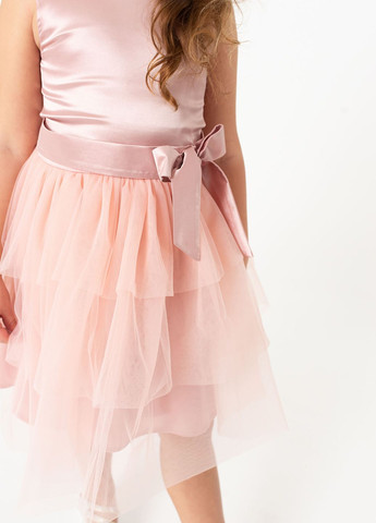Пудровое платье нарядное с тремя рюшами пудра для девочки Yumster (260941917)