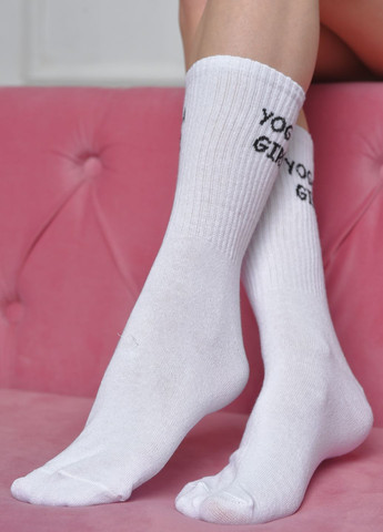 Шкарпетки жіночі високі білого кольору розмір 36-40 Let's Shop (273176756)