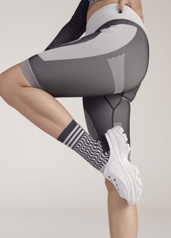 Черные летние бесшовные шорты для фитнеса by stella mccartney adidas