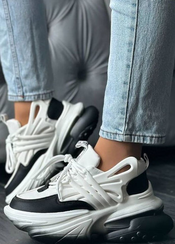 Чорно-білі осінні кроссовки женские чорно-білого кольору на шнуровці Let's Shop