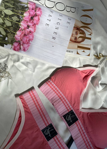 Розовый демисезонный женский трикотаный комплект нижнего белья No Brand