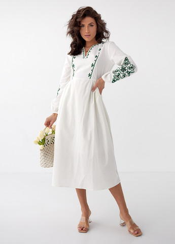 Платье Вышиванка Горобына белое с зеленой вышивкой No Brand (258413907)
