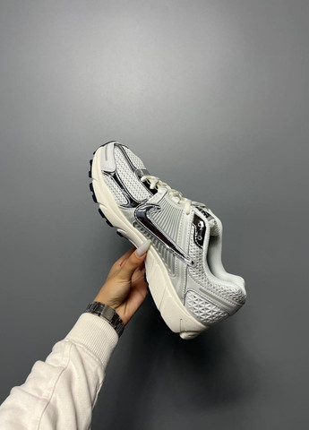 Светло-серые демисезонные кроссовки мужские zoom vomero 5, вьетнам Nike Photon Dust'