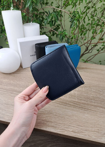 Гаманець шкіряний на магніті з монетницею на кнопці середнього розміру Sezfert (258925297)