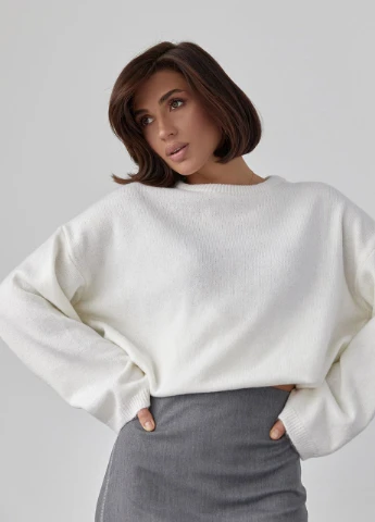 Молочний демісезонний в'язаний однотонний джемпер oversize - молочний Lurex