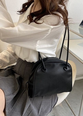 Жіноча сумка через плече 1673 чорна No Brand (276470432)