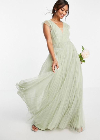 Светло-зеленое платье макси цвета шалфея с глубоким вырезом Asos