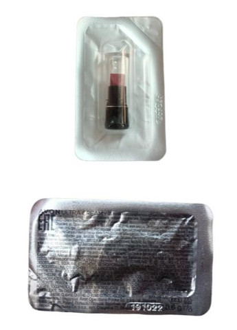 Увлажняющая кремовая губная помада «Ультра» – пробный образец, в ассортименте Avon (266264949)