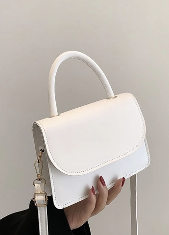 Жіноча класична сумочка крос-боді на ремінці через плече 6130 біла No Brand (263937535)