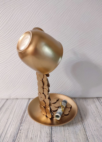 Сувенир статуэтка парящая чашка с золотым напылением и монетами ручная работа хенд мейд подарок SuvenirPodarokZP (260495443)