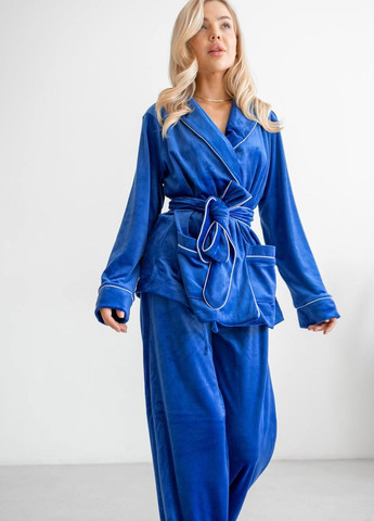 Синяя женская пижама велюр eva на запах цвета электрик р.l 442563 New Trend
