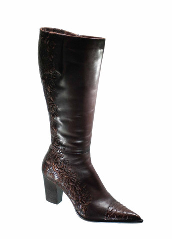 Женские коричневые сапоги Angela Falconi с вышивкой и на среднем каблуке