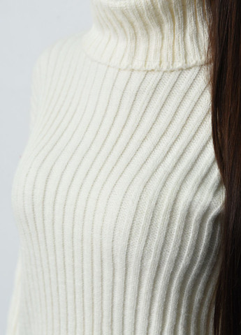 Пудровый зимний свитер женский под горло молочного цвета пуловер Let's Shop