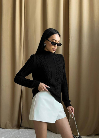 Жіночий в'язаний светр з візерунком коси колір чорний р.42/46 443583 New Trend (266901862)